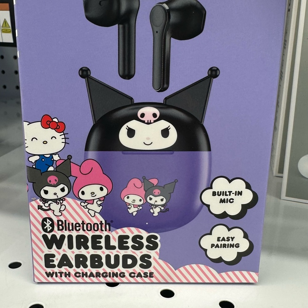 Bluetooth Wireless Earbuds with Charging Case - Picture 2 of 3